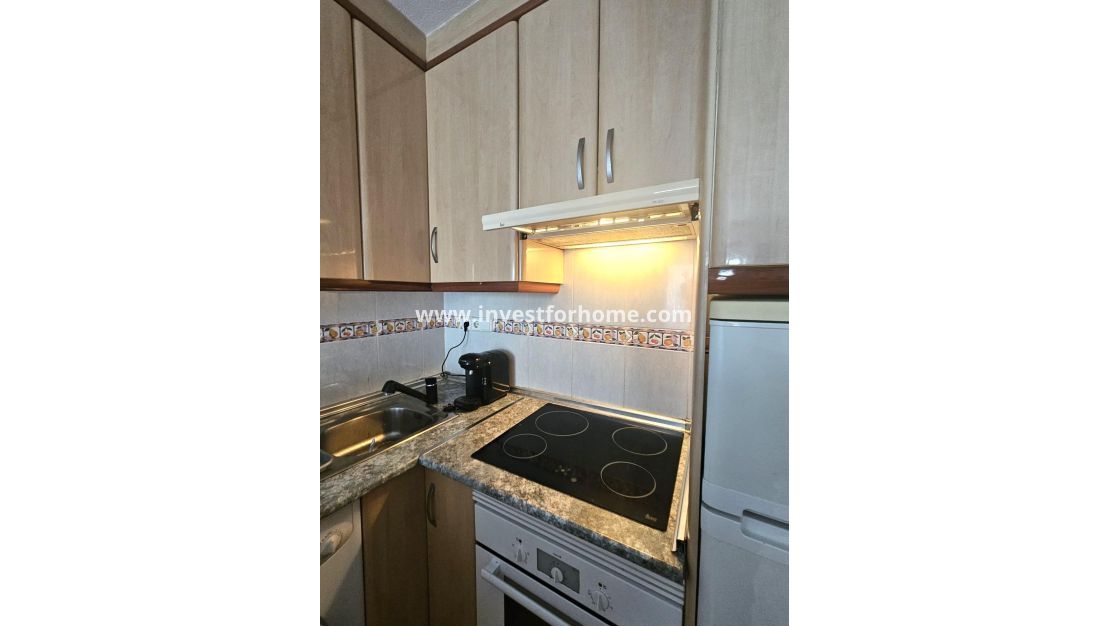 Sale - Bungalow - Torrevieja - Los Balcones