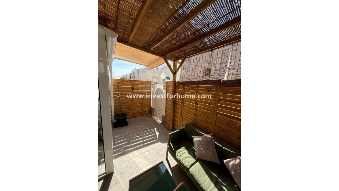 Sale - Bungalow - Torrevieja - Los Balcones