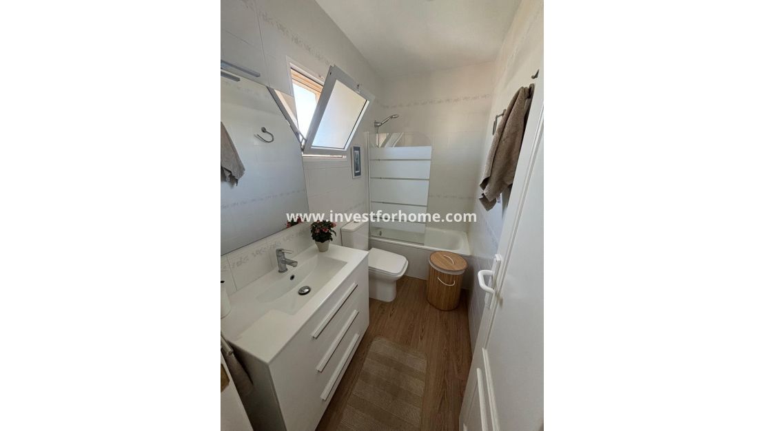 Sale - Bungalow - Torrevieja - Los Balcones