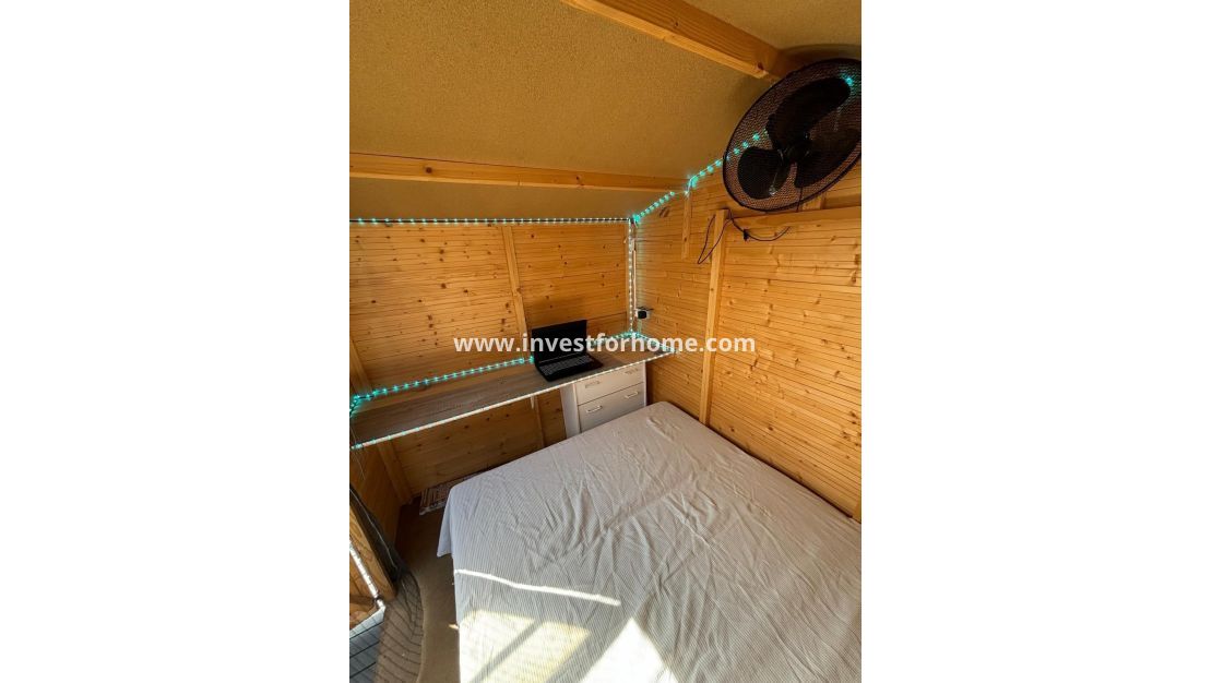 Sale - Bungalow - Torrevieja - Los Balcones