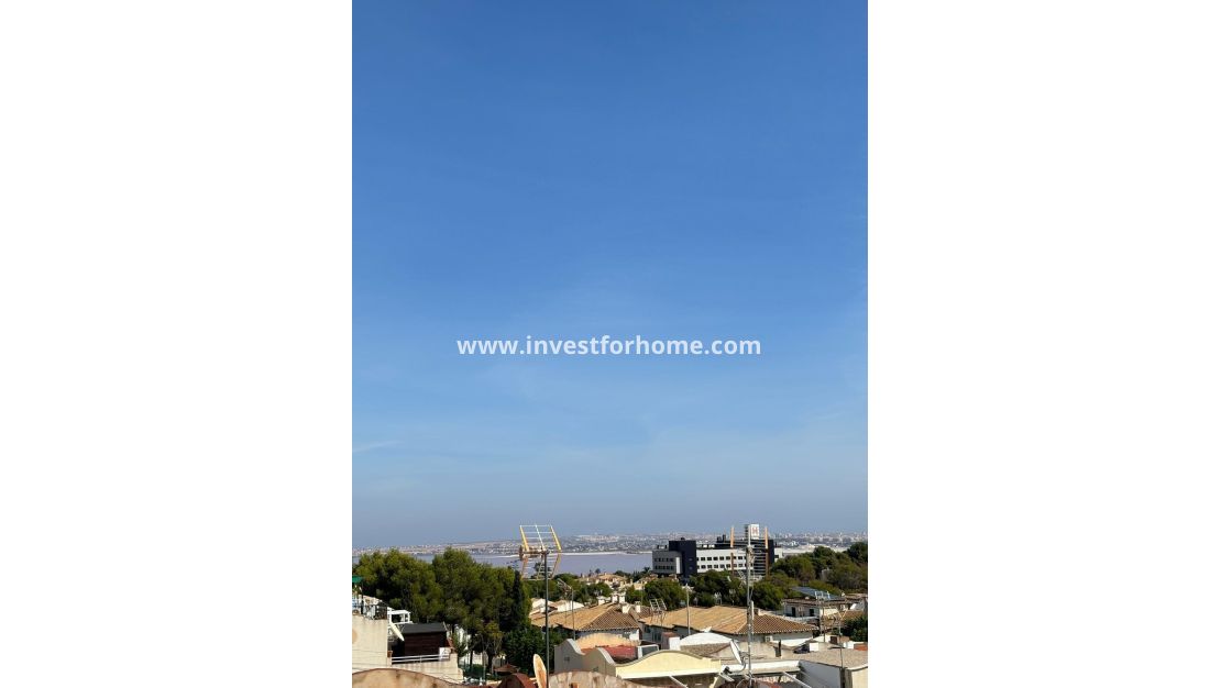 Sale - Bungalow - Torrevieja - Los Balcones