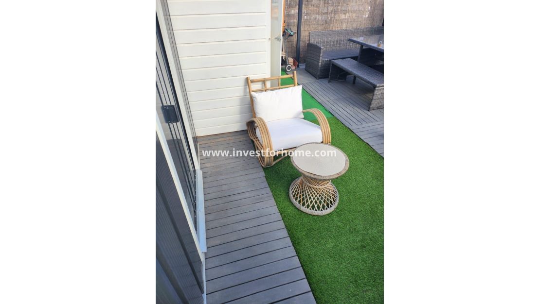 Sale - Bungalow - Torrevieja - Los Balcones