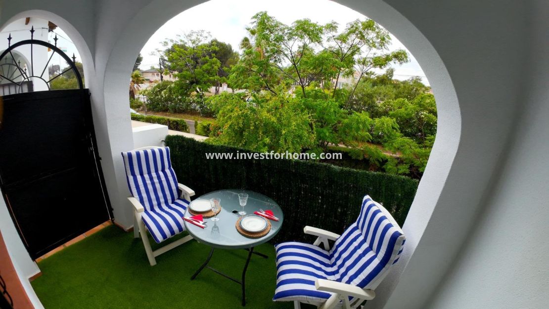 Sale - Bungalow - Torrevieja - Los Balcones