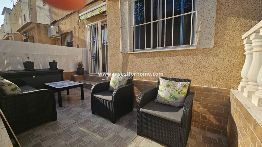 Sale - Bungalow - Torrevieja - Los Balcones
