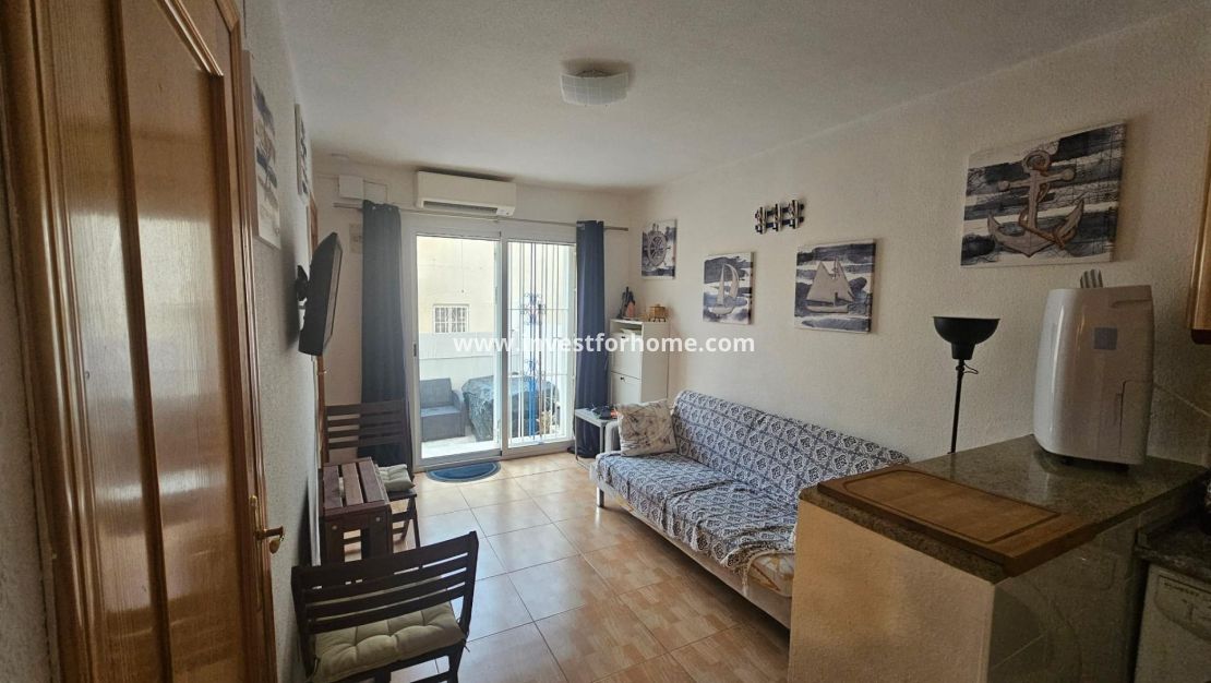 Sale - Bungalow - Torrevieja - Los Balcones