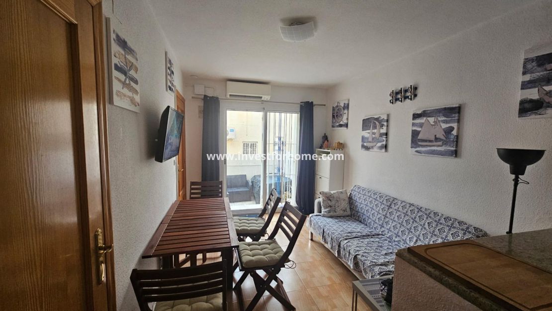 Sale - Bungalow - Torrevieja - Los Balcones