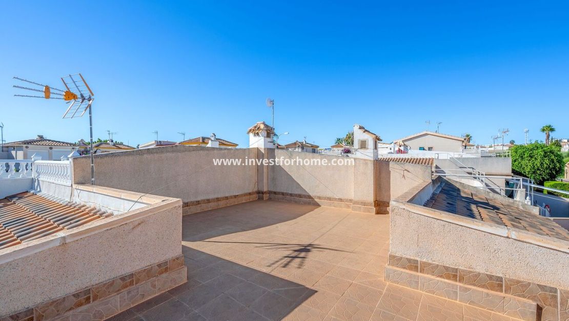 Sale - Bungalow - Torrevieja - Los Balcones