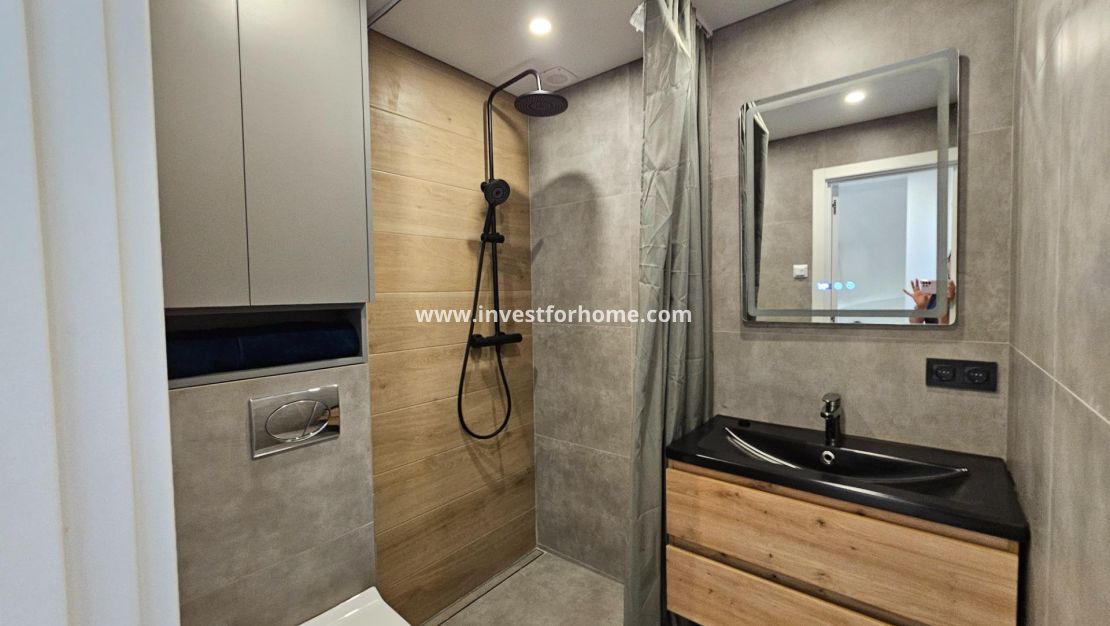 Sale - Bungalow - Torrevieja - Los Europeos