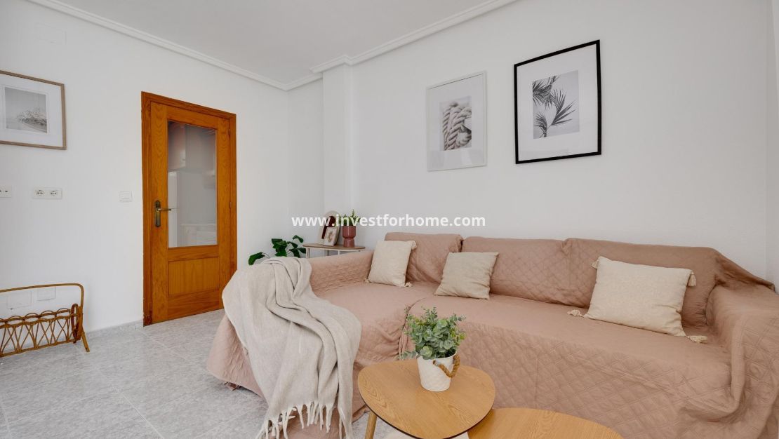 Sale - Bungalow - Torrevieja - Nueva Torrevieja - Aguas Nuevas