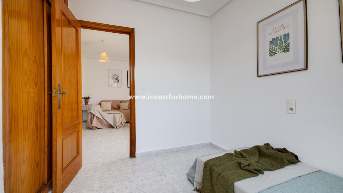 Sale - Bungalow - Torrevieja - Nueva Torrevieja - Aguas Nuevas
