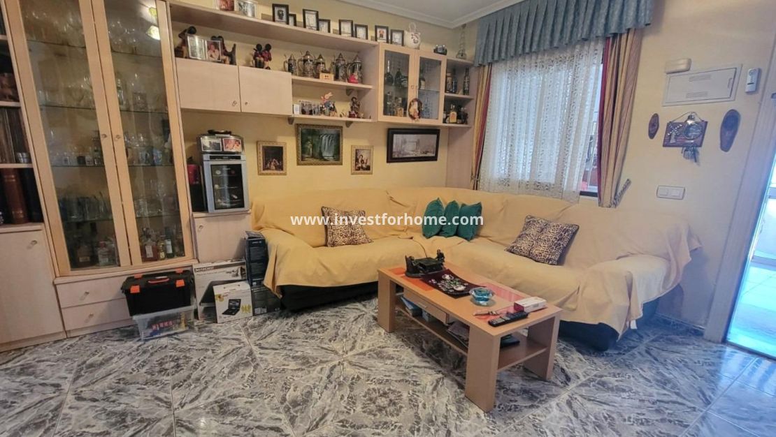 Sale - Bungalow - Torrevieja - Nueva Torrevieja - Aguas Nuevas