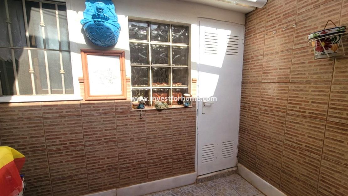 Sale - Bungalow - Torrevieja - Nueva Torrevieja - Aguas Nuevas