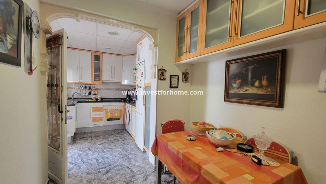 Sale - Bungalow - Torrevieja - Nueva Torrevieja - Aguas Nuevas