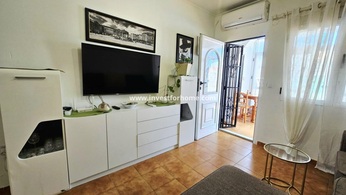 Sale - Bungalow - Torrevieja - Nueva Torrevieja - Aguas Nuevas