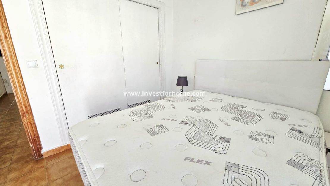Sale - Bungalow - Torrevieja - Nueva Torrevieja - Aguas Nuevas