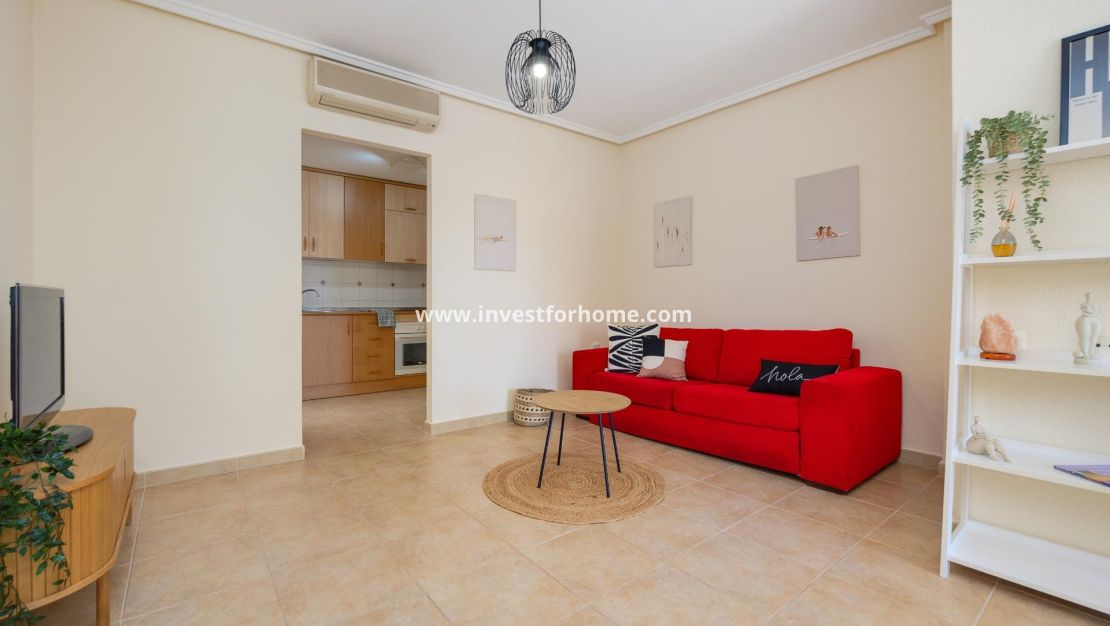 Sale - Bungalow - Torrevieja - Nueva Torrevieja - Aguas Nuevas