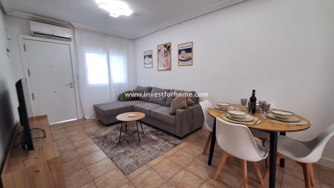 Sale - Bungalow - Torrevieja - Nueva Torrevieja - Aguas Nuevas