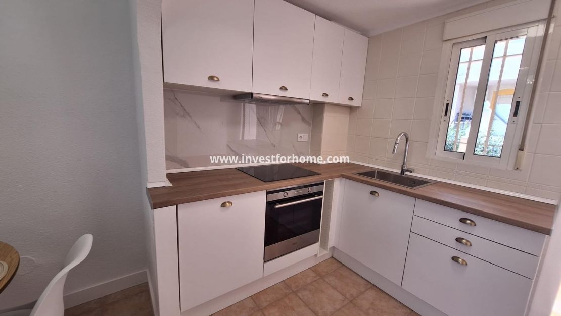 Sale - Bungalow - Torrevieja - Nueva Torrevieja - Aguas Nuevas