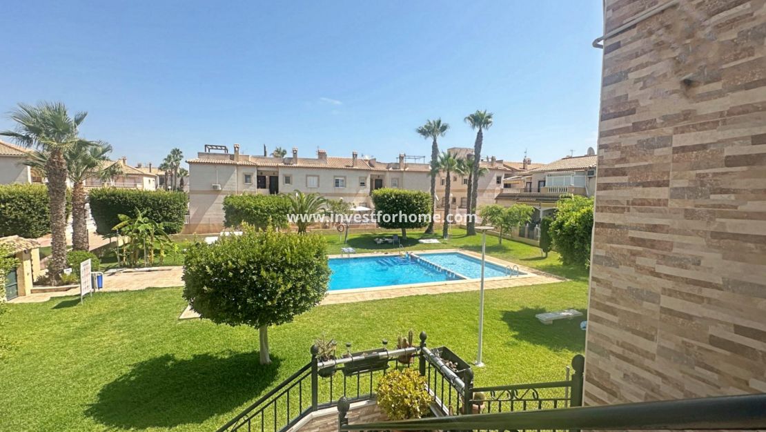 Sale - Bungalow - Torrevieja - Nueva Torrevieja - Aguas Nuevas