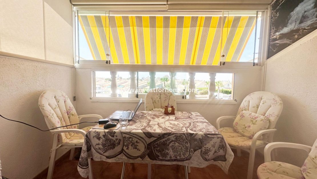 Sale - Bungalow - Torrevieja - Nueva Torrevieja - Aguas Nuevas