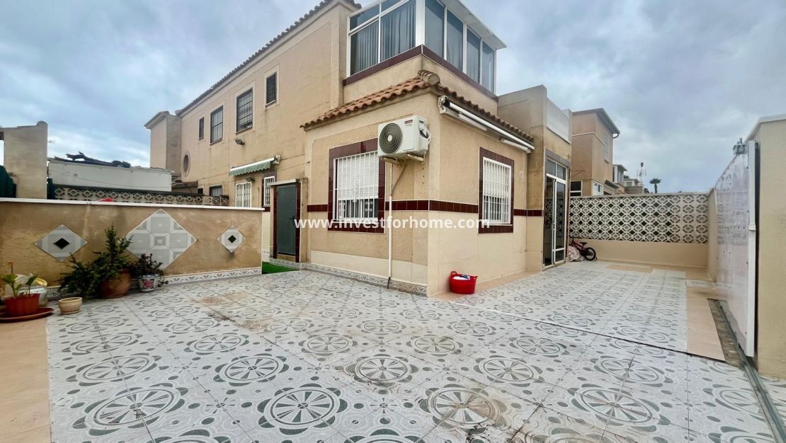 Sale - Bungalow - Torrevieja - Paraje Natural