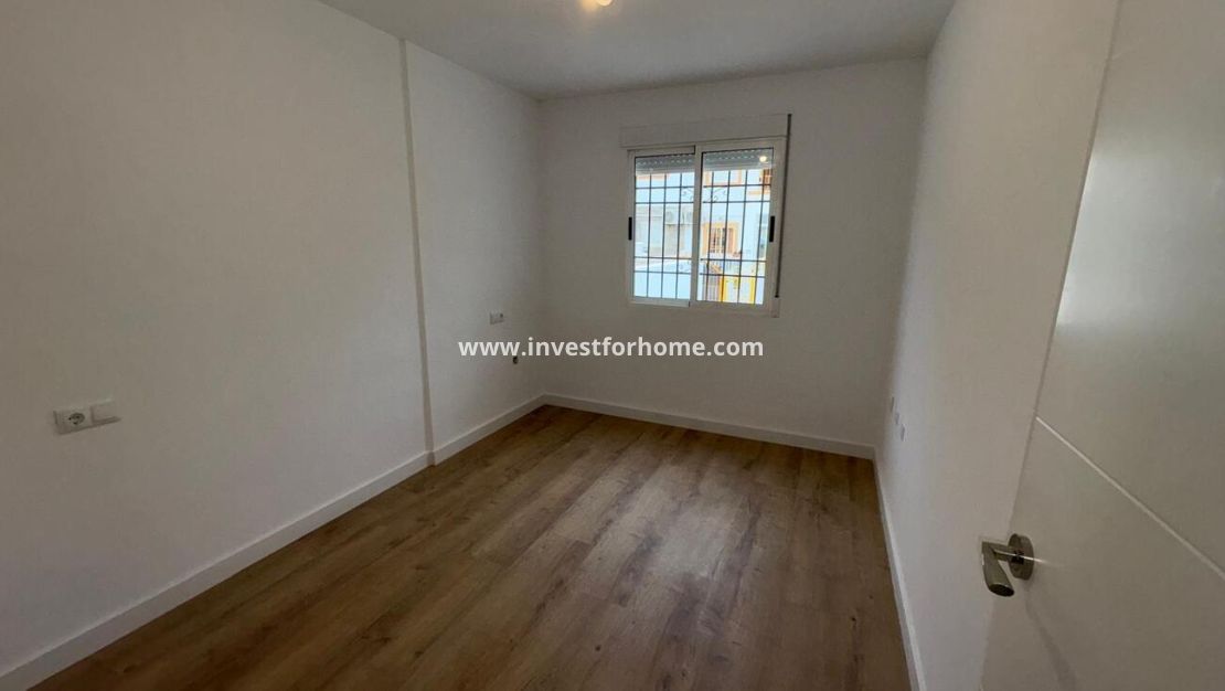 Sale - Bungalow - Torrevieja - PARQUE DE LAS NACIONES