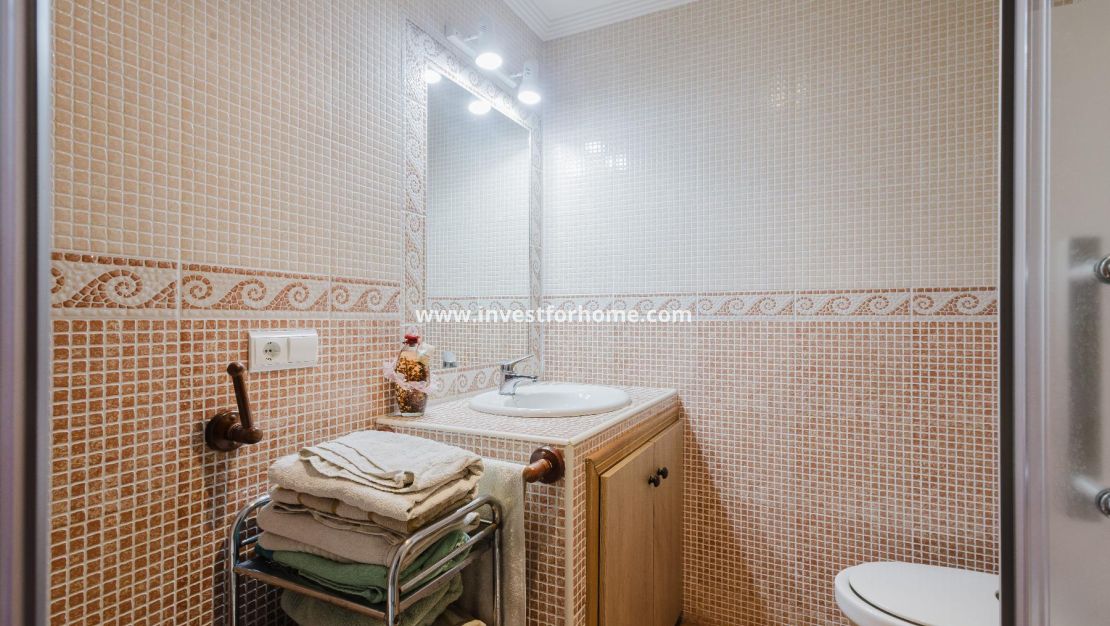 Sale - Bungalow - Torrevieja - Playa De La Mata