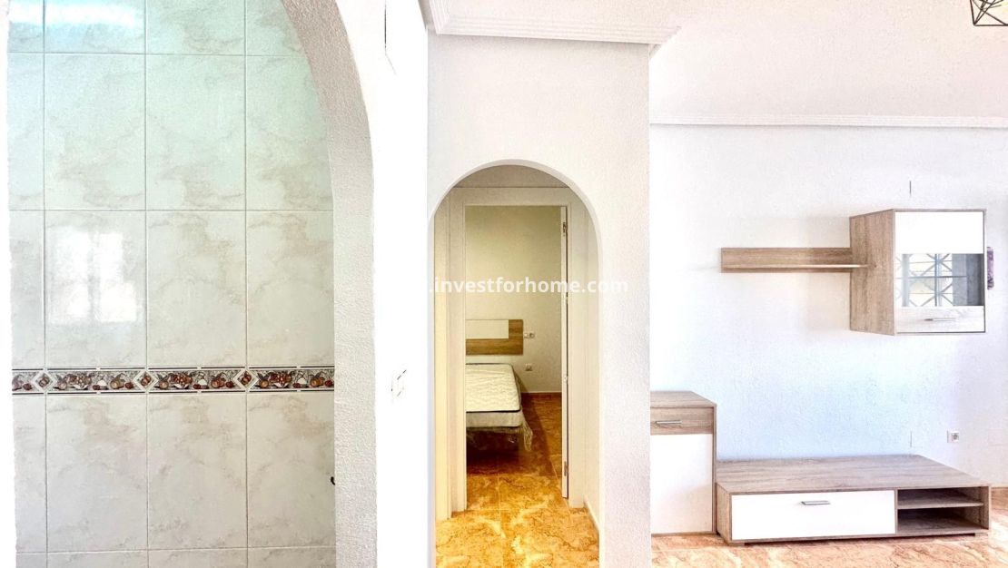 Sale - Bungalow - Torrevieja - Playa de los Locos