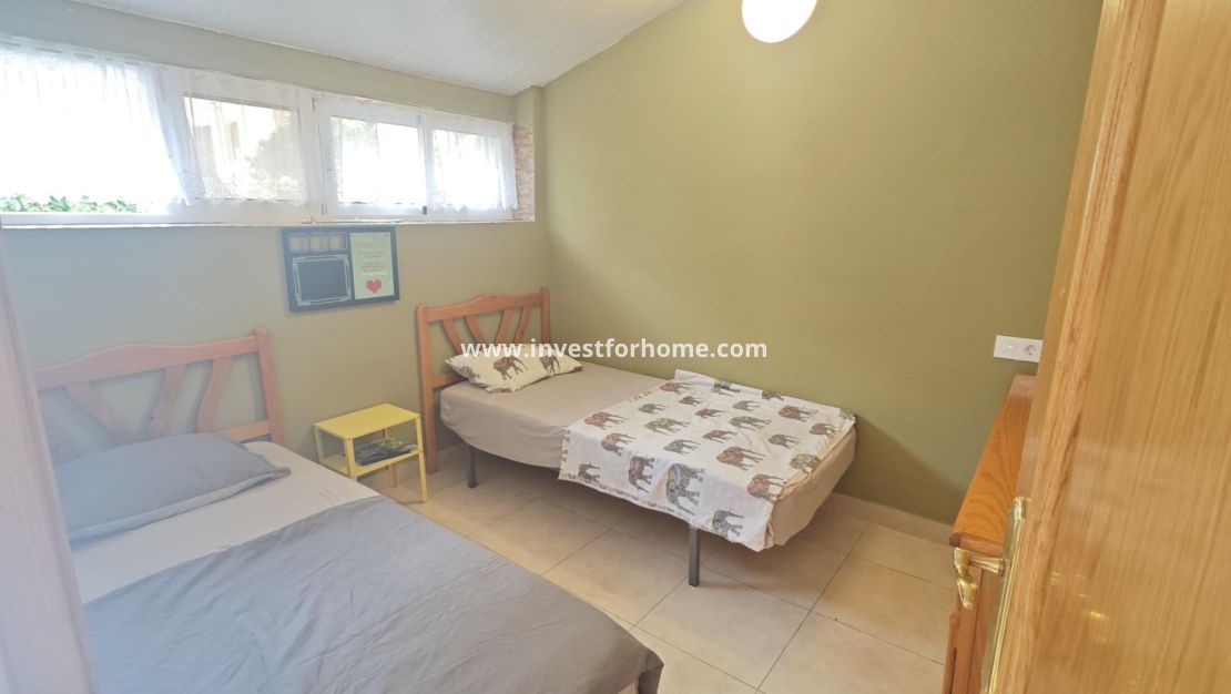 Sale - Bungalow - Torrevieja - Playa del Cura