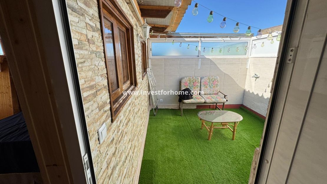 Sale - Bungalow - Torrevieja - Punta prima