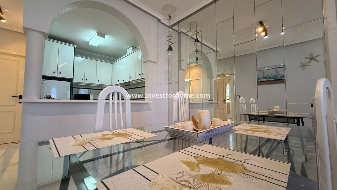 Sale - Bungalow - Torrevieja - Punta prima