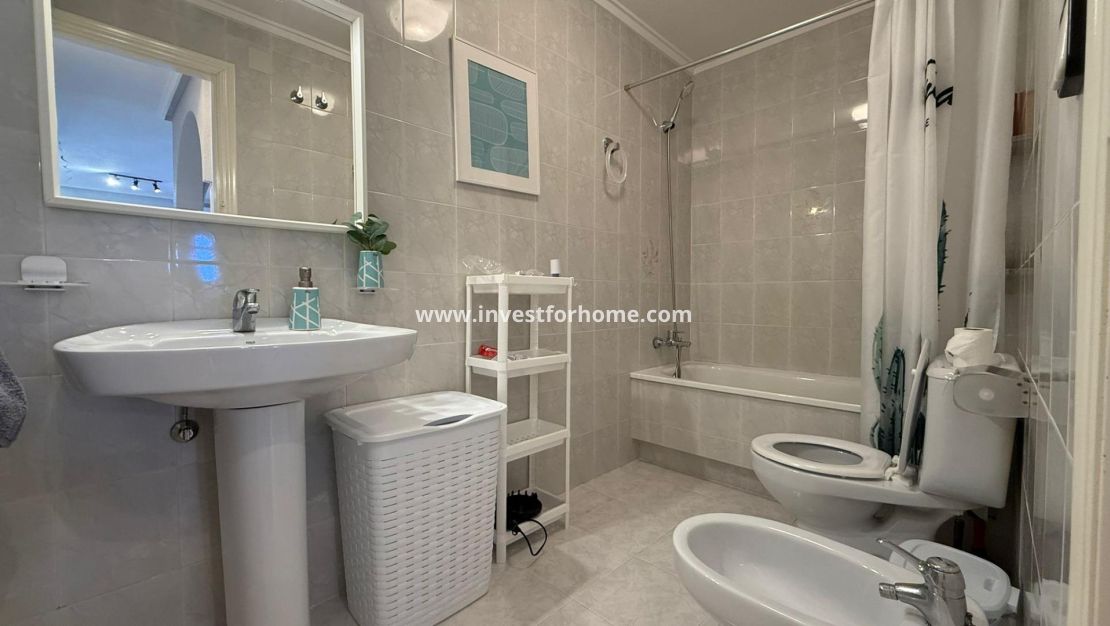 Sale - Bungalow - Torrevieja - Punta prima