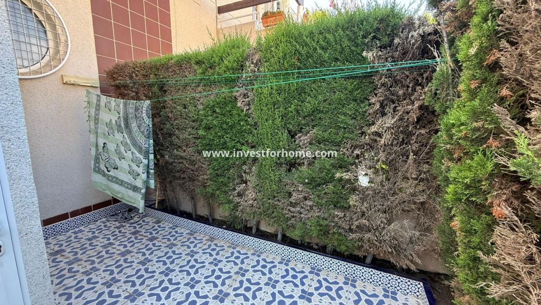 Sale - Bungalow - Torrevieja - Punta prima