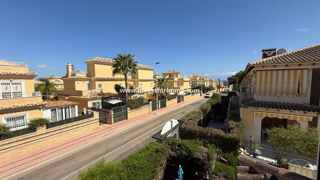 Sale - Bungalow - Torrevieja - Punta prima