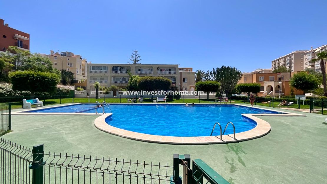 Sale - Bungalow - Torrevieja - Torrelamata - La Mata
