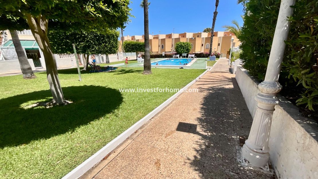 Sale - Bungalow - Torrevieja - Torrelamata - La Mata