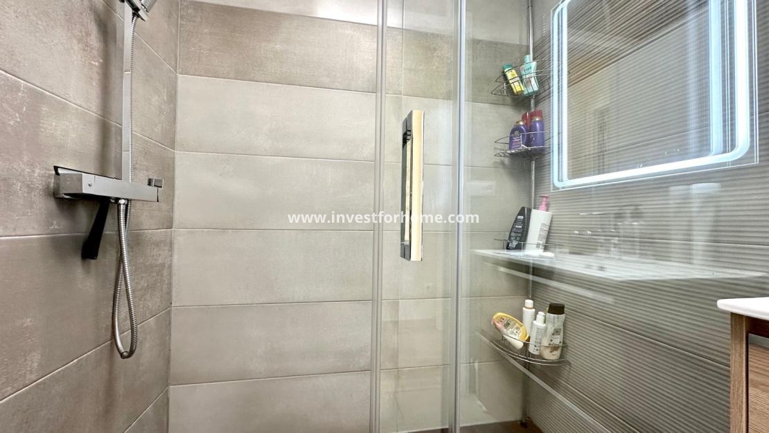 Sale - Bungalow - Torrevieja - Torrelamata - La Mata