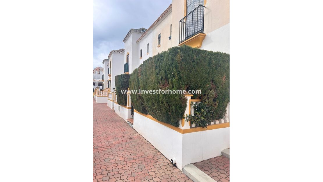 Sale - Bungalow - Torrevieja - Torrelamata - La Mata