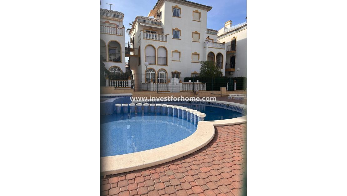 Sale - Bungalow - Torrevieja - Torrelamata - La Mata