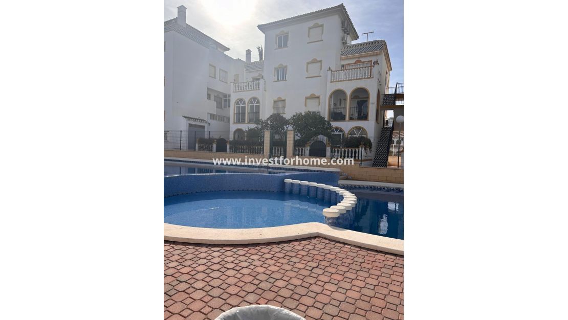 Sale - Bungalow - Torrevieja - Torrelamata - La Mata