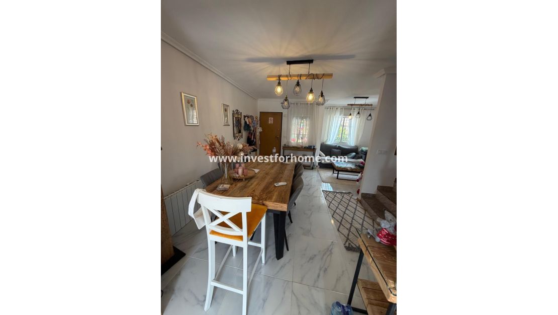 Sale - Bungalow - Torrevieja - Zona Los Frutales
