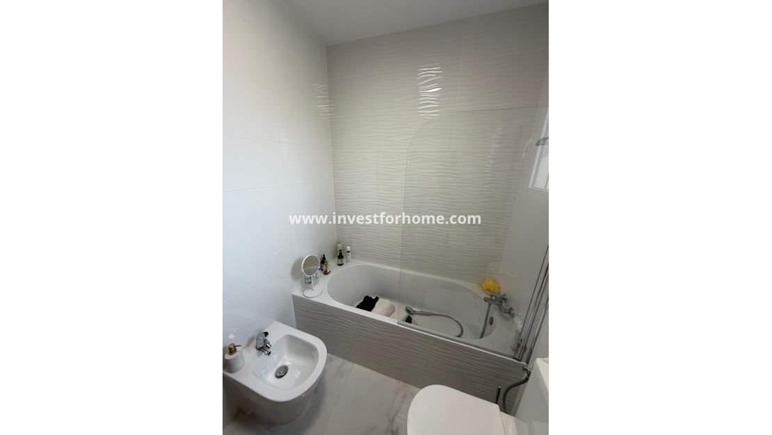 Sale - Bungalow - Torrevieja - Zona Los Frutales