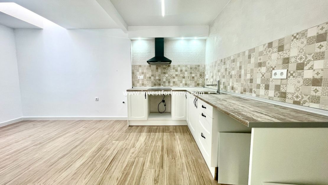 Sale - House - Daya vieja - Costa Blanca