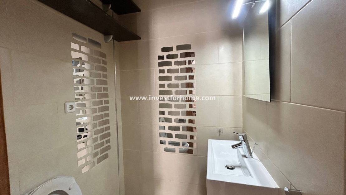 Sale - House - El Chaparral - Inland