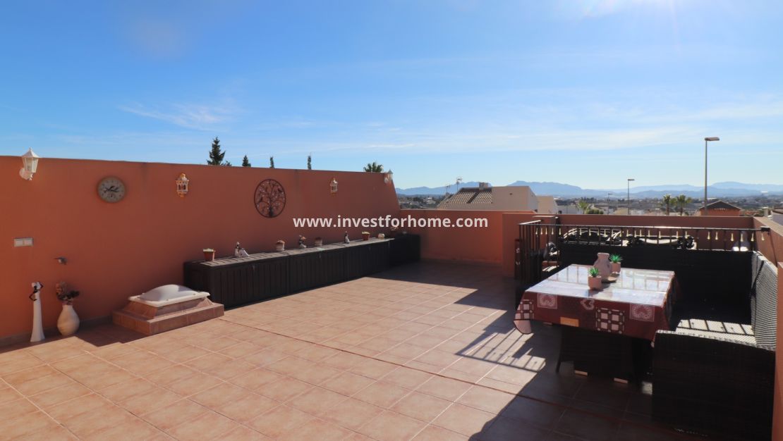 Sale - House - Fortuna - Inland