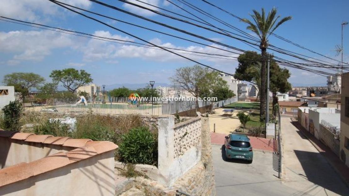 Sale - House - Guardamar del Segura - Centro