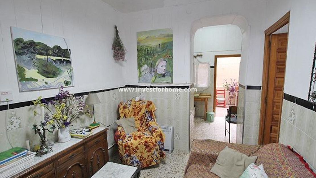 Sale - House - Guardamar del Segura - Centro