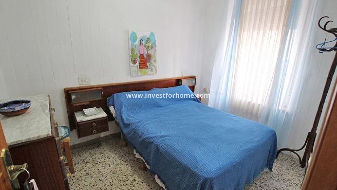 Sale - House - Guardamar del Segura - Centro