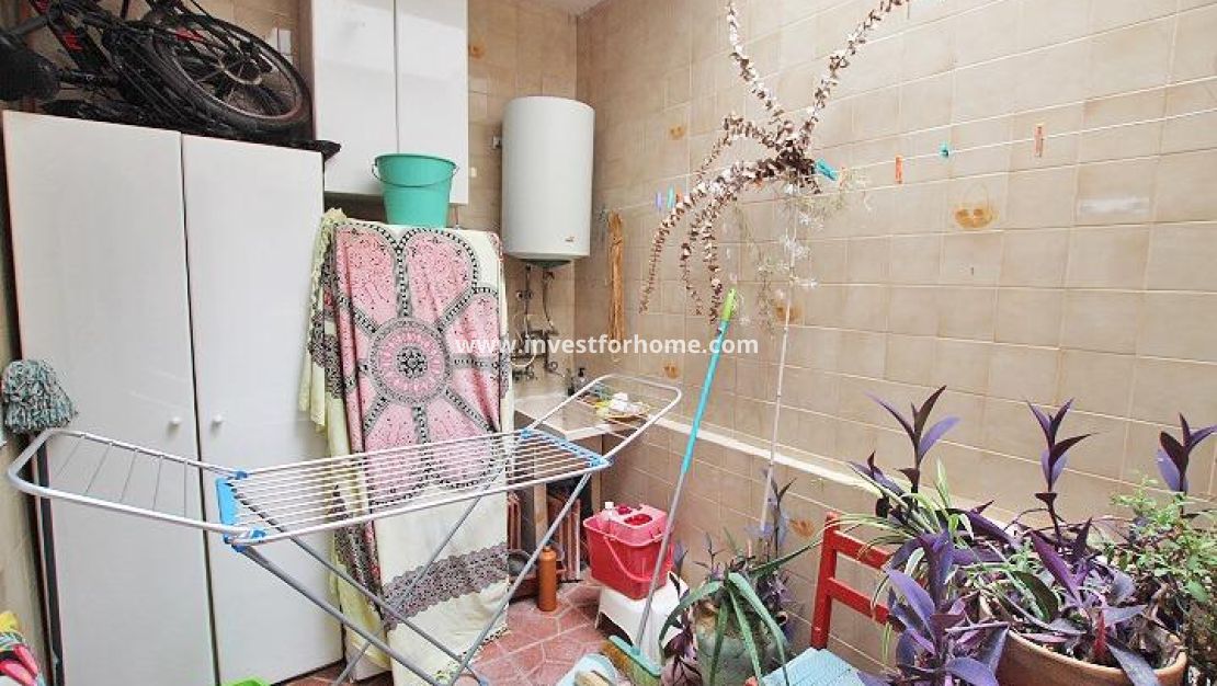 Sale - House - Guardamar del Segura - Centro
