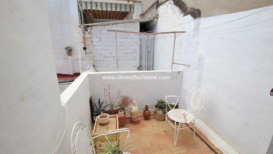 Sale - House - Guardamar del Segura - Centro